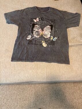 NWT JCPenney Pretty Rebellious Acid Wash Butterfly Graphic Tee, Size Large